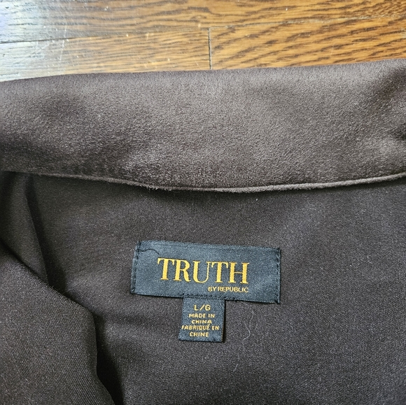 Truth by Republic faux leather button up large - Picture 5 of 6